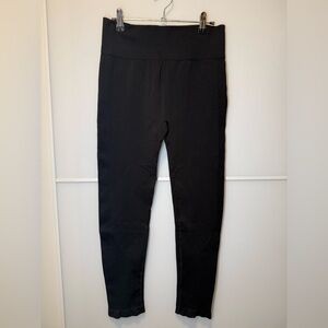 💸CLEARANCE 4/$15💸 Forever 21 Black Ribbed Leggings